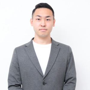 小尾 駿一郎氏